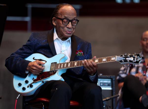 Guitarist George Freeman performs with his nephew, tenor saxopho<em></em>nist Chico Freeman, not pictured, on opening night of the Chicago Jazz Festival Aug. 31, 2023. 